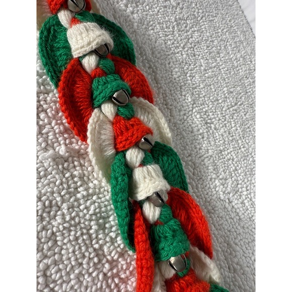 VTG Handmade Christmas Braided Door Hanger Red Green White Holiday Knitted - Picture 6 of 10